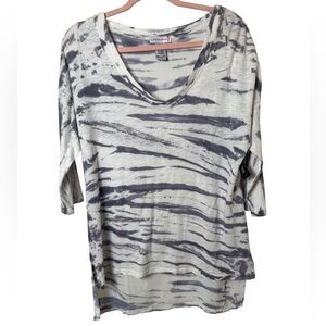 Wearables XS Casual Gray and White Patterned Tunic